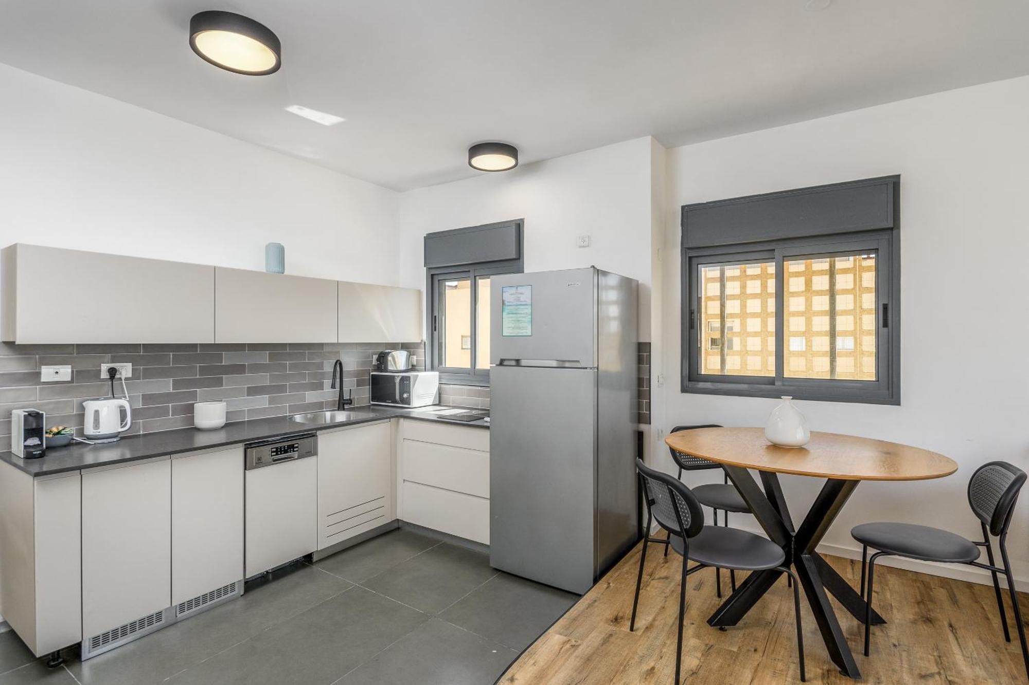 Modern & Sunny 1 Bdr W Balcony And Parking Apartamento Tel Aviv Exterior foto