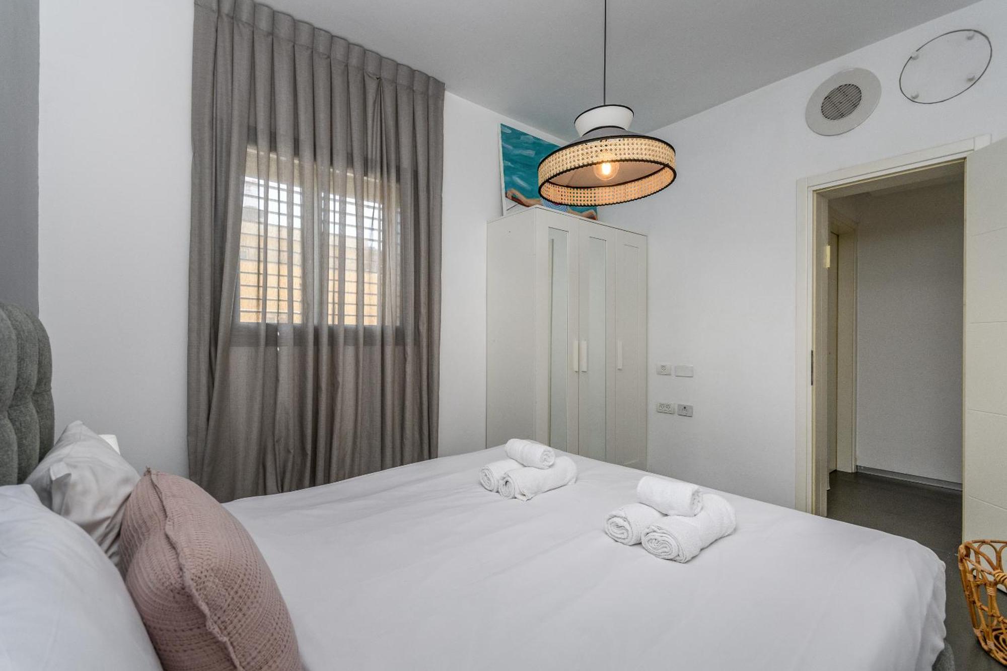 Modern & Sunny 1 Bdr W Balcony And Parking Apartamento Tel Aviv Exterior foto