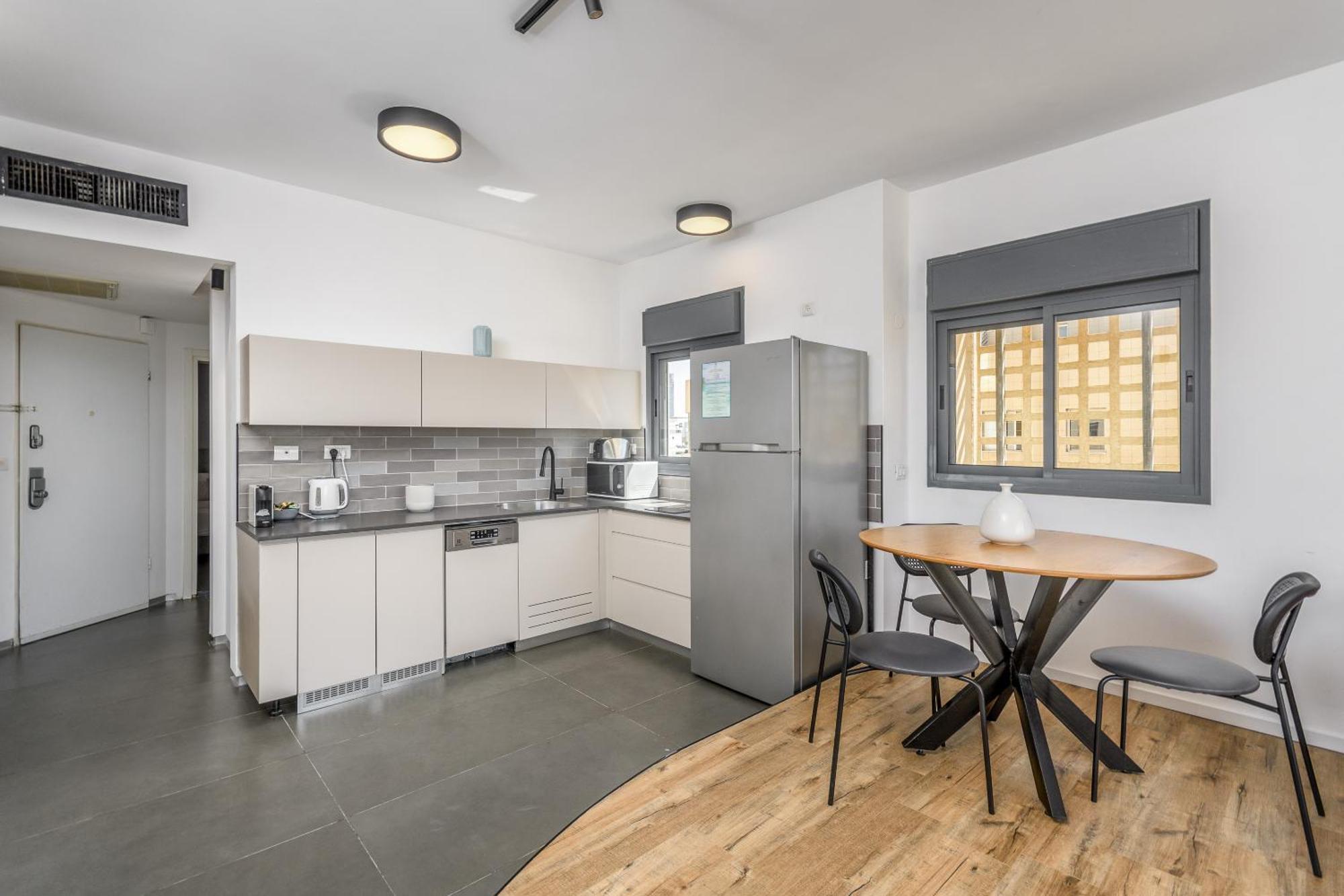 Modern & Sunny 1 Bdr W Balcony And Parking Apartamento Tel Aviv Exterior foto