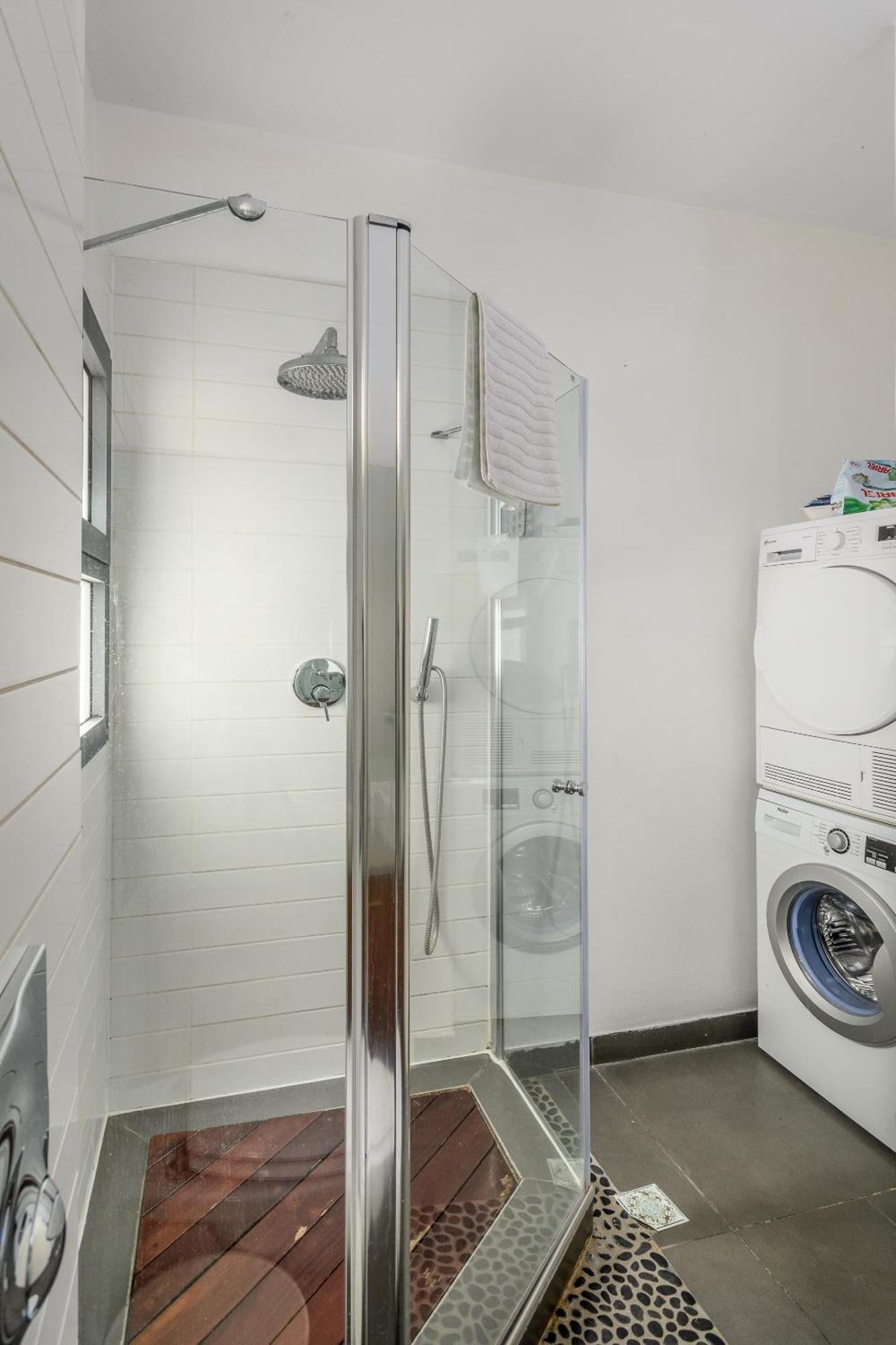 Modern & Sunny 1 Bdr W Balcony And Parking Apartamento Tel Aviv Exterior foto